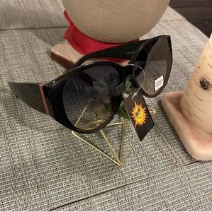 NWT Boutique KoKo Sunglasses
